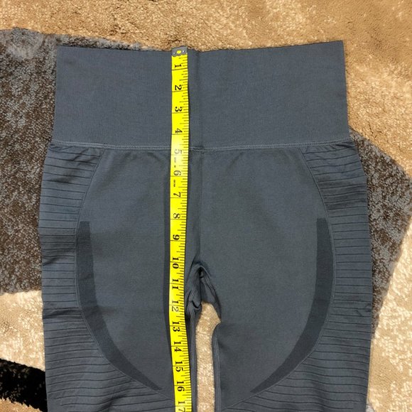 Women’s Gray High Waisted Seamless Leggings, Large - Picture 6 of 8